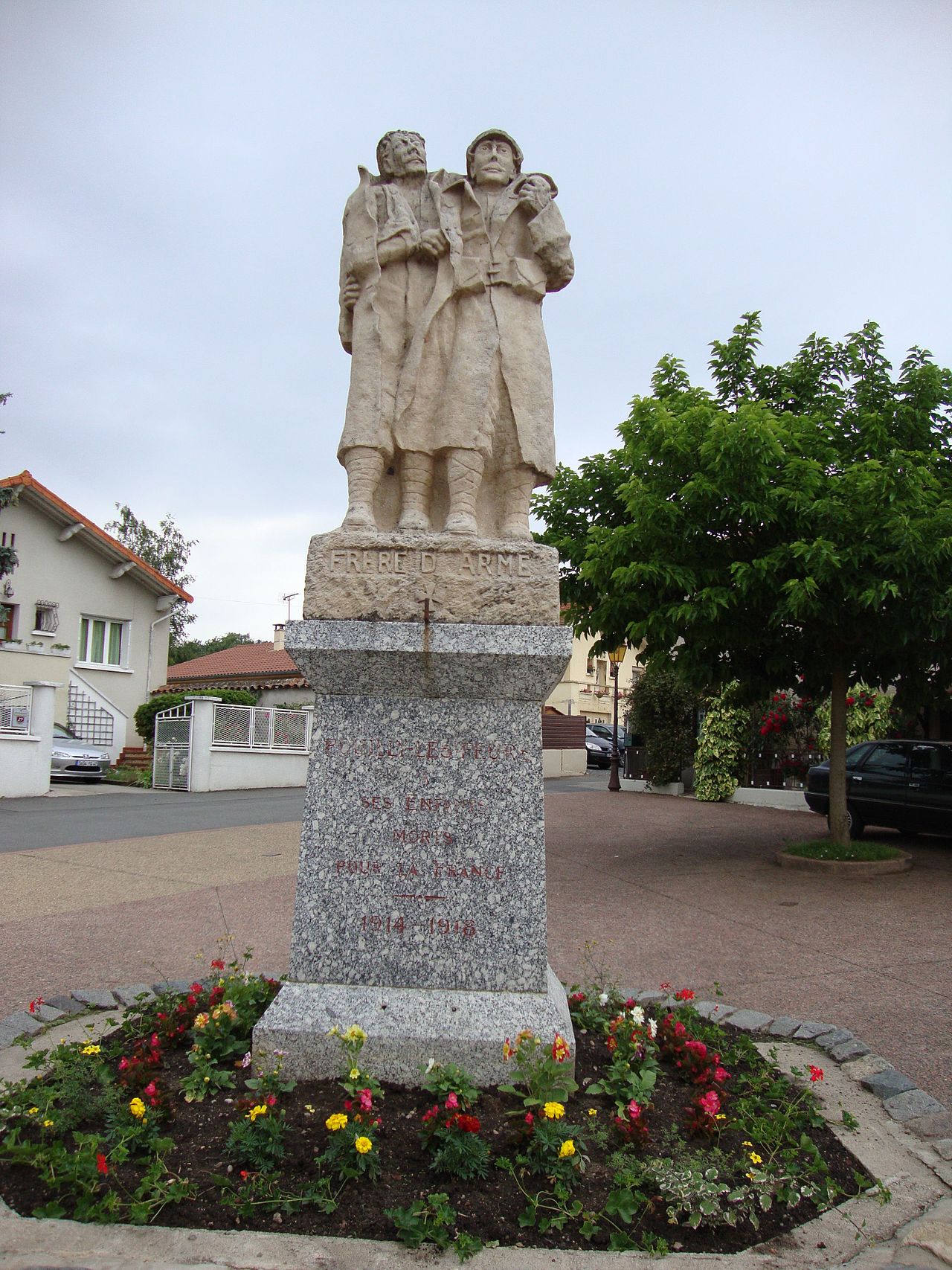 Collégiale Saint-Pierre de Pouilly-lès-Feurs